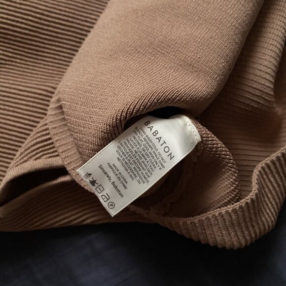 Babaton Sculpt Knit Polo Top in Toasty M - Picture 4 of 5